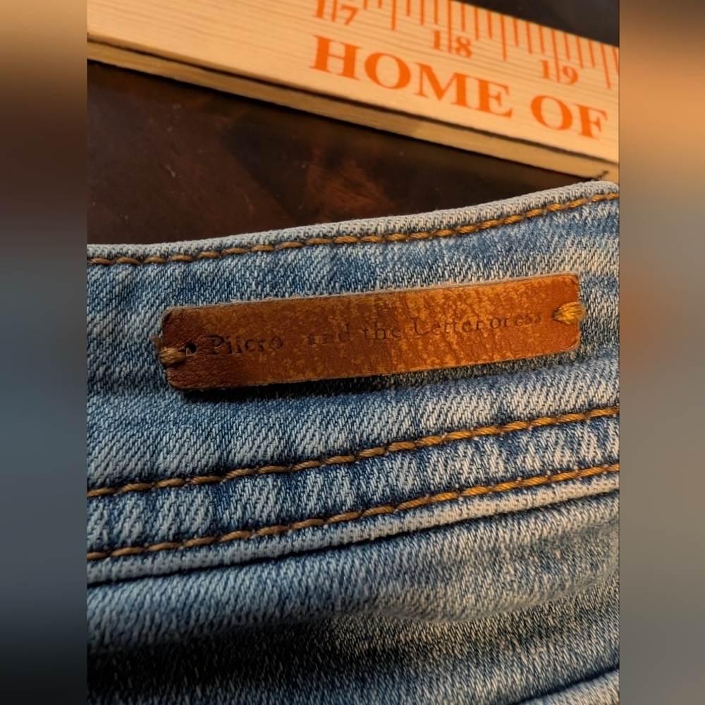 Pilcro And The Letterpress High-Waisted Boyfriend Shorts, Women's 29 - Picture 6 of 9